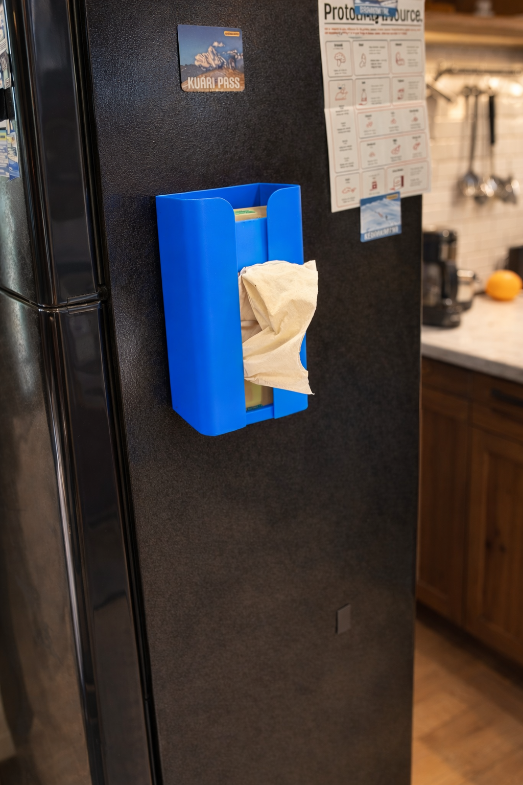 EasyPull Tissue Holder